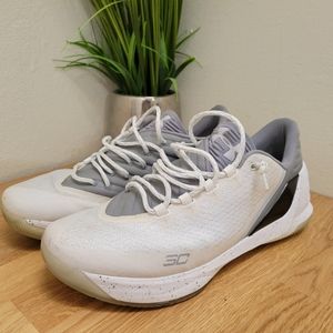 Mens Under Armour Curry 3 Low White Grey Size 14
